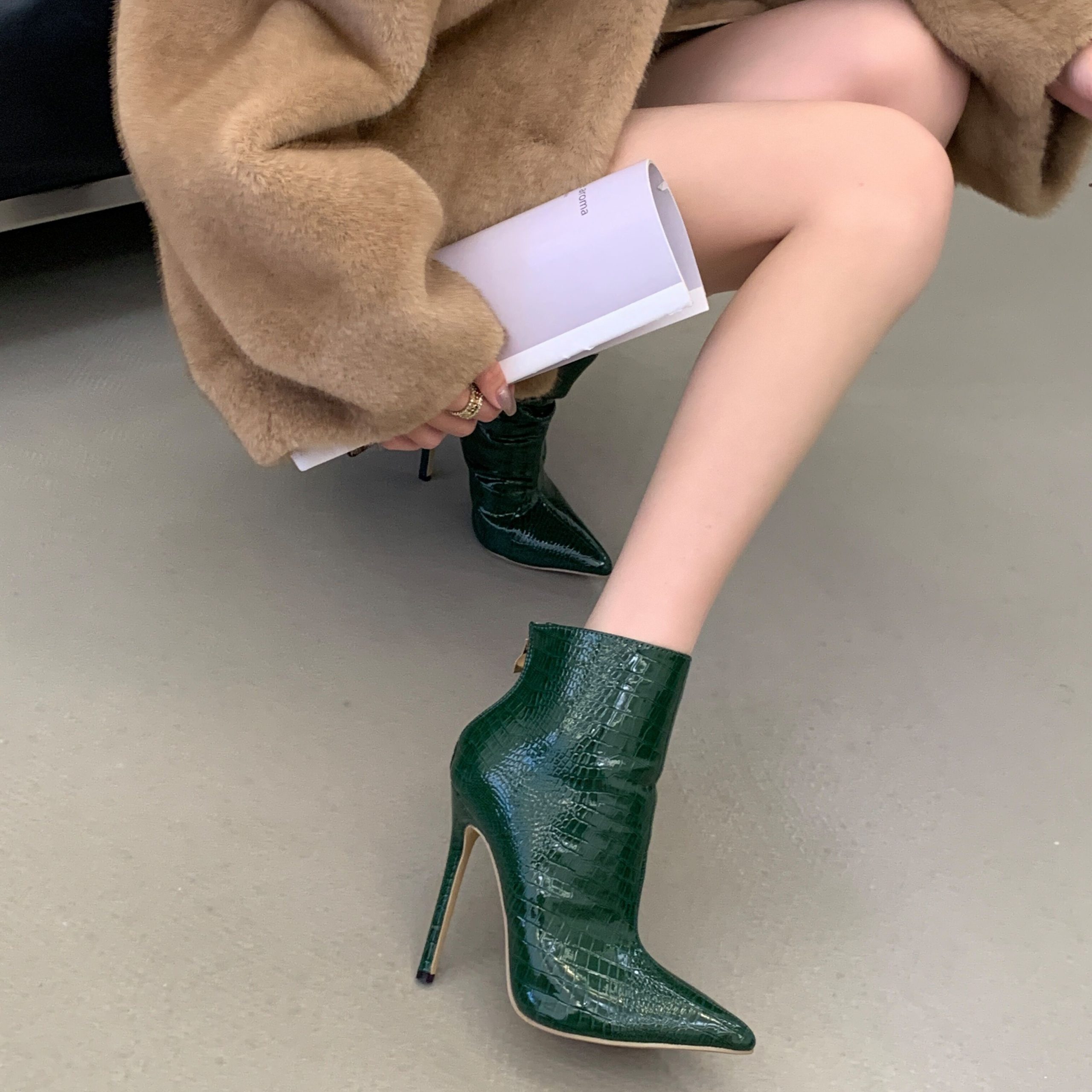 2025 New Autumn Winter DiJiGirL Women's Pointed Toe PU Low Heel Boots - Image 5