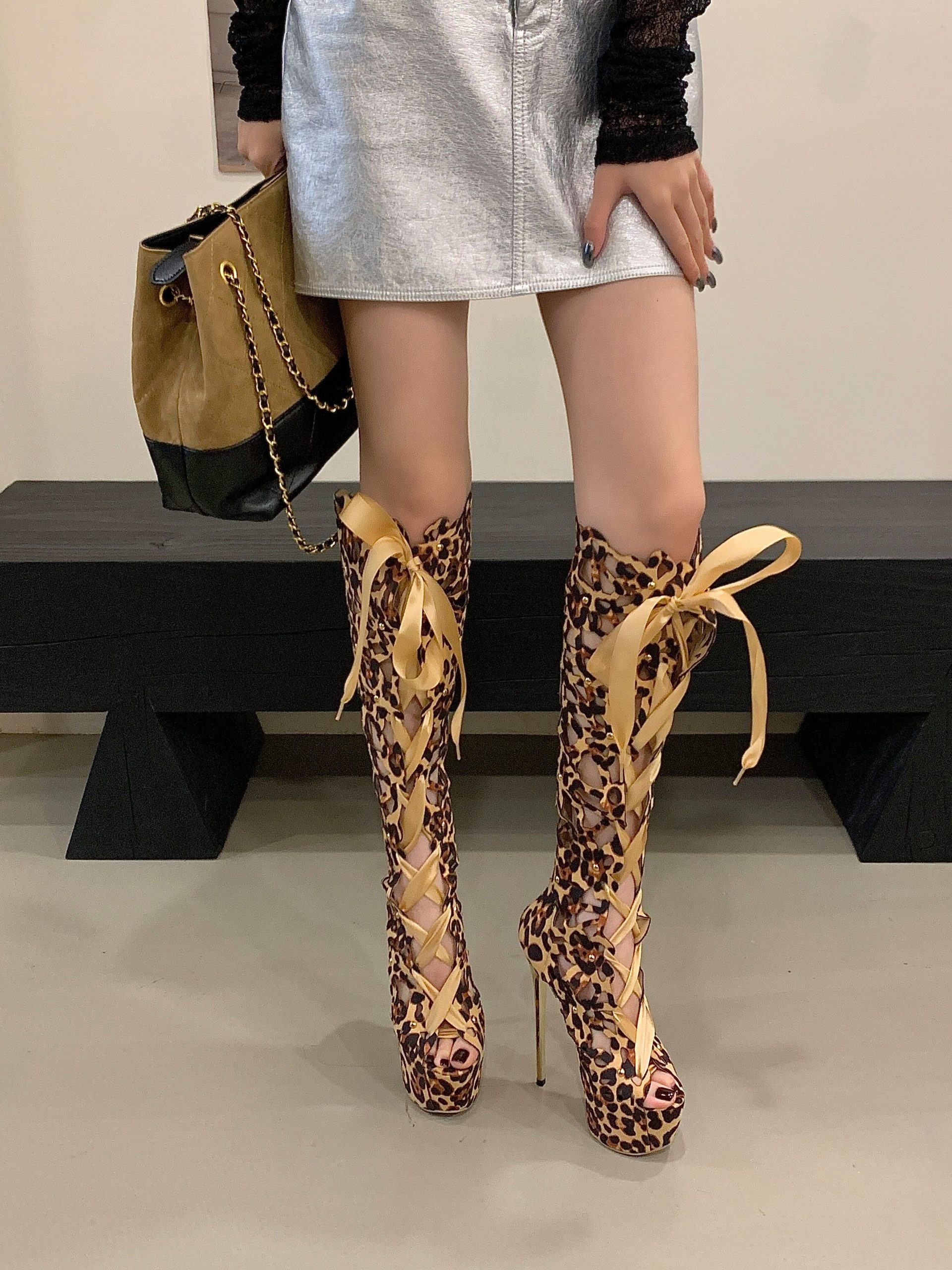 2025 New European American Sexy Catwalk Leopard Lace-up 17cm High Heel Boots