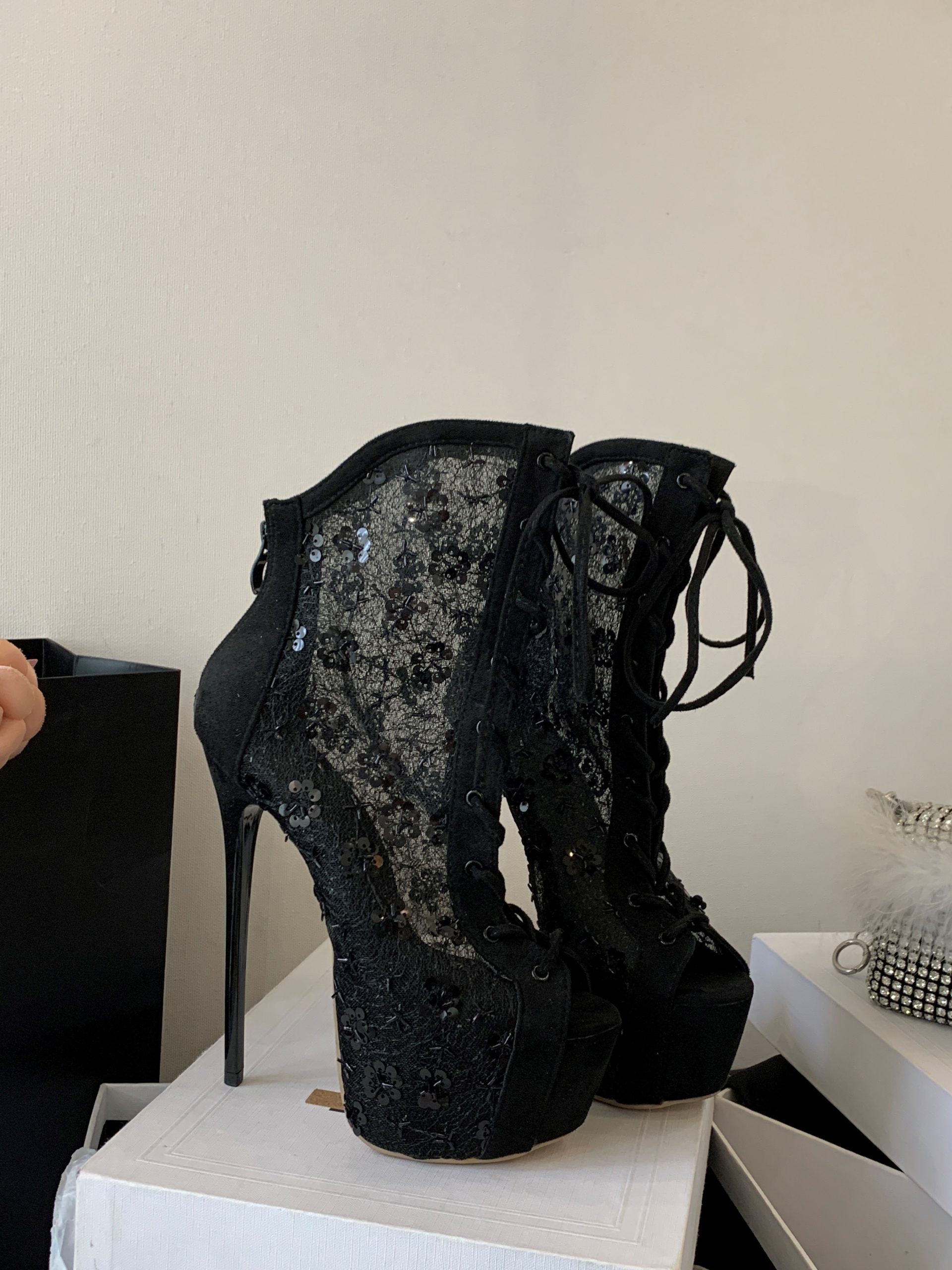 2025 New Sexy Comfortable Versatile Elegant Black Transparent Sequins Platform 17cm High Heel Boots