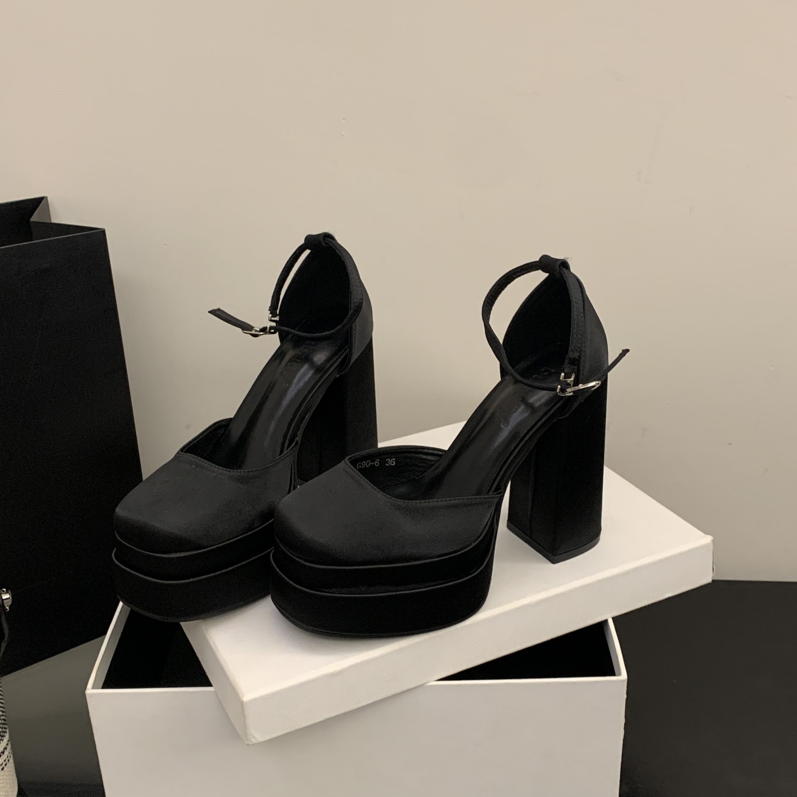 2026 New Waterproof Platform High Heel Women's One-Strap Thick Heel Black Mary Jane Shoes - Image 4