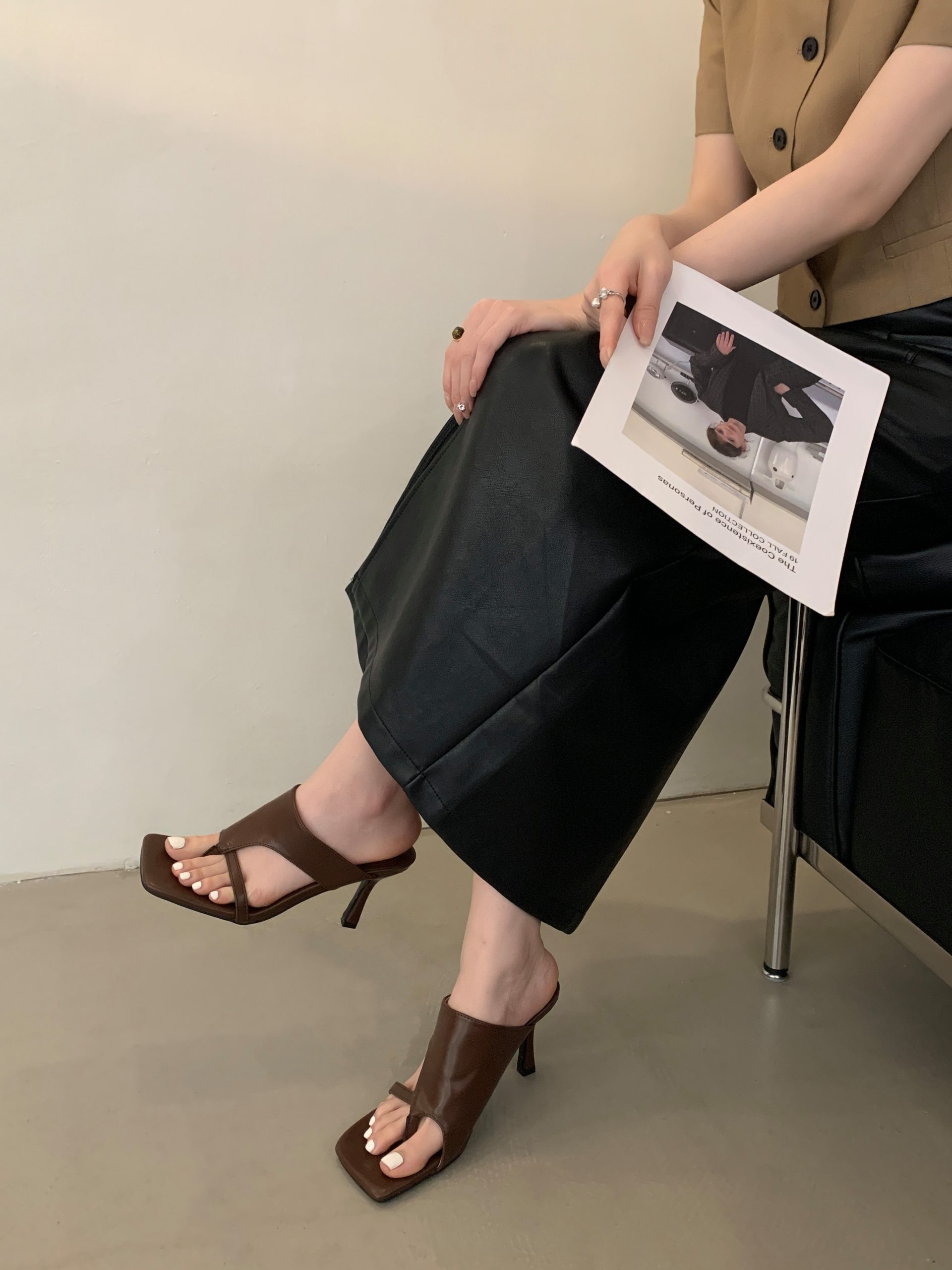 2026 Summer Korean Trend Women's Open Toe Slippers with Hollow Out Strap and Thin High Heel - Image 4